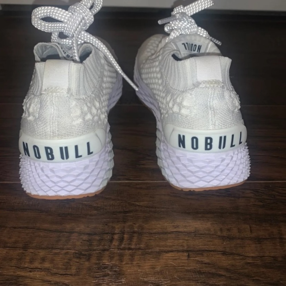 No Bull women's shoes size 8